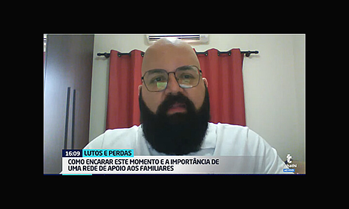 Entrevista no Estúdio Thathi